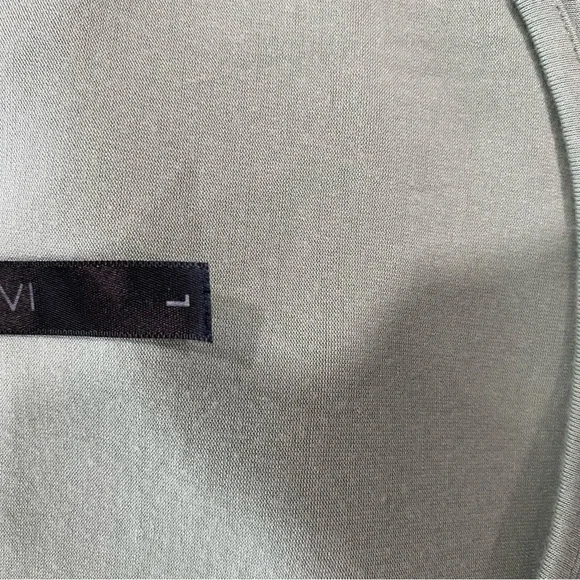 Womens top size large - Picture 3 of 3